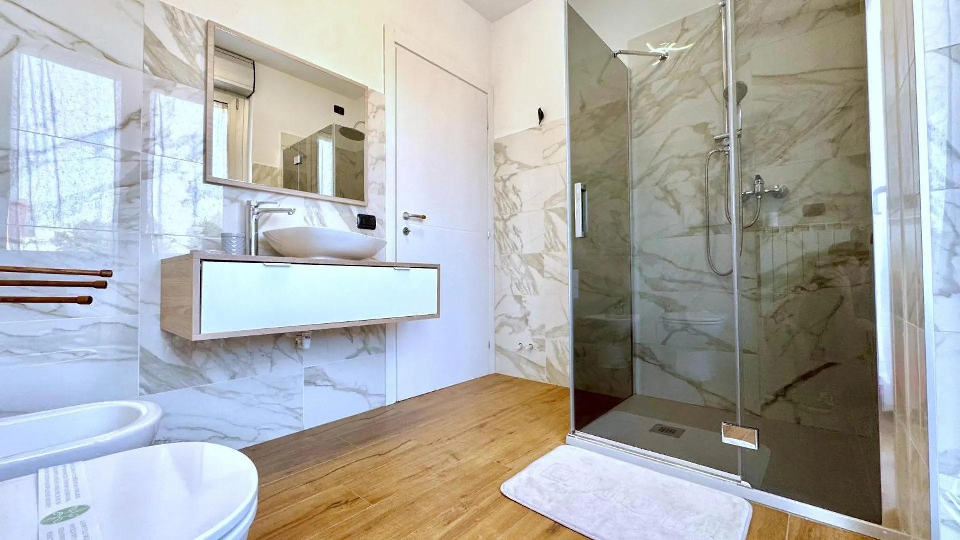 Appartamento Privato Con Jacuzzi Legnano 0*,